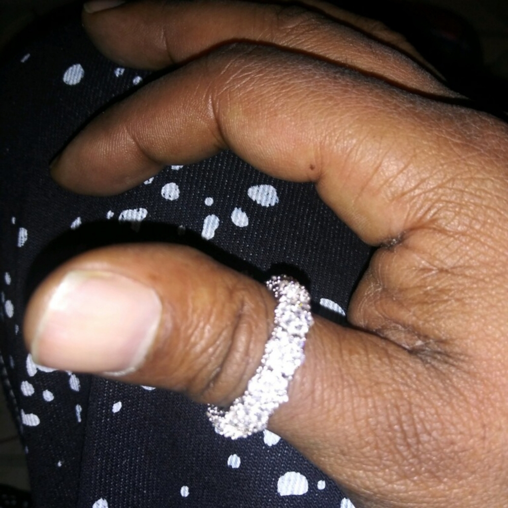 Sterling silver stoned ring